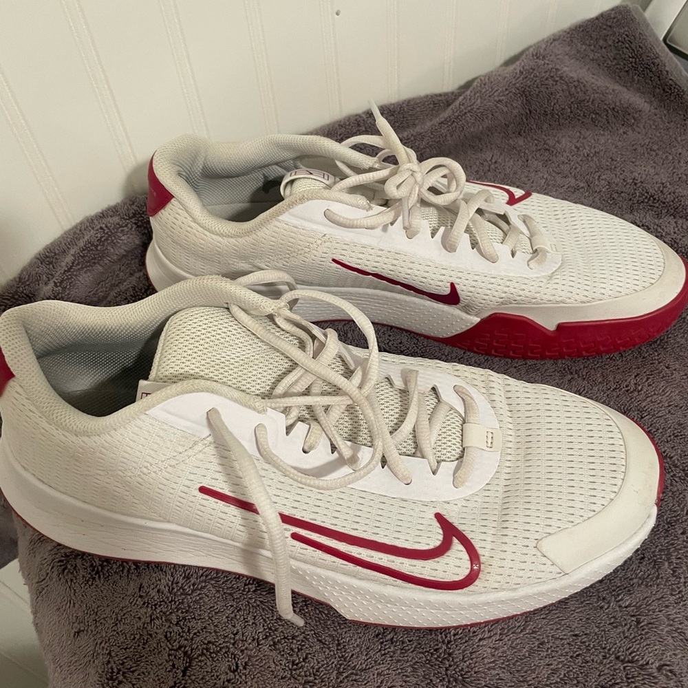Mens Nike vapor lite 2 hard tennis court shoes size 11